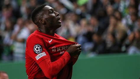 Champions League: Kolo Muani relishing the big stage | Inside UEFA | UEFA.com