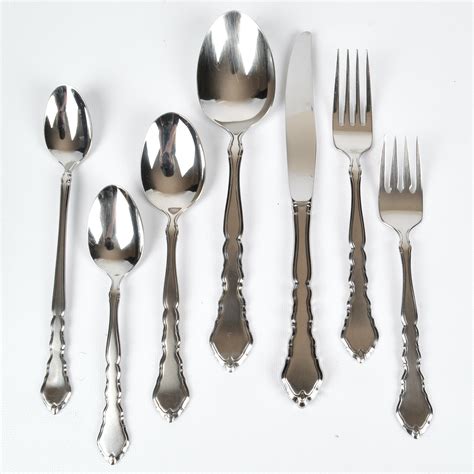 Oneida Community Stainless Steel "Satinique" Flatware | EBTH