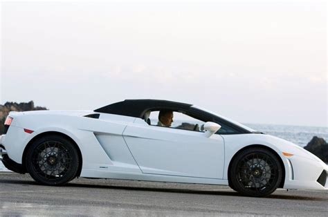 Lamborghini Gallardo LP 560-4 Spyder Photos and Specs. Photo ...