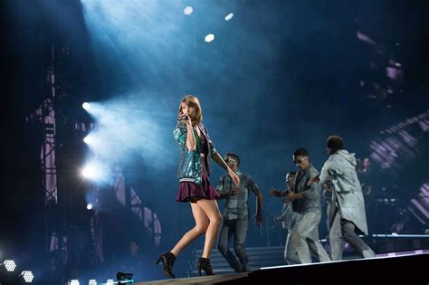 Taylor Swift: 1989 World Tour in Toronto -18 | GotCeleb