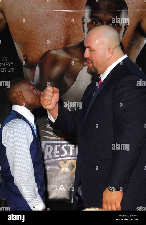 Professional boxer Floyd Mayweather (L) and WWE Superstar Big Show face ...