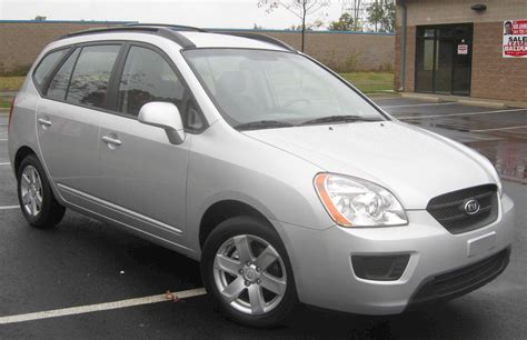 2007 Kia Rondo LX - Wagon 2.4L auto