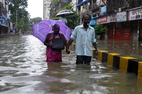 Why Mumbai Gets Submerged Under Water Every Monsoon? - KuchBhi