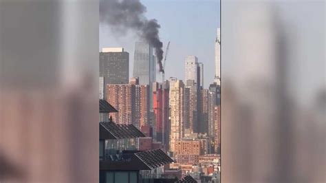 New York City crane collapse leaves 6 injured