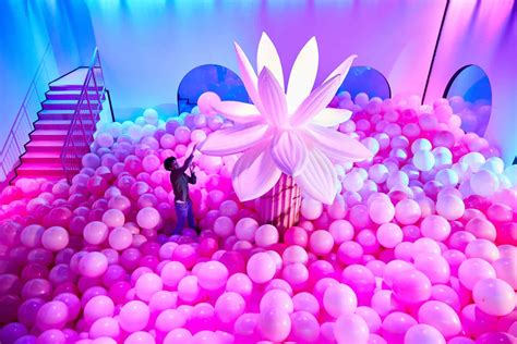 Dive Into The Whimsical 'Bubble World' Experience L.A.