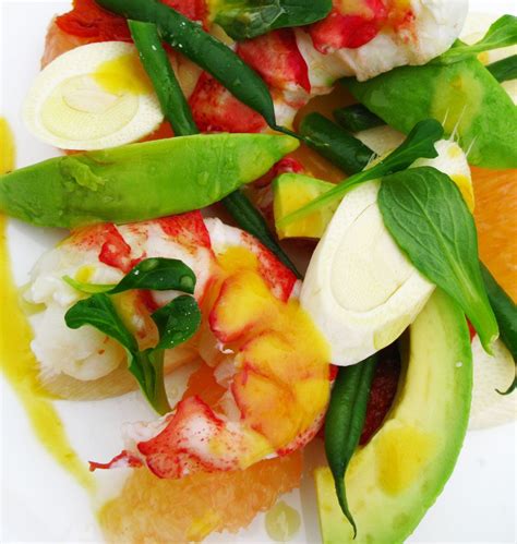 How about this tasty lobster salad for an appetiser, you can't go wrong ...