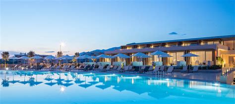 Horizon Blu is a 5 star hotel in Kalamata, among the best Kalamata ...