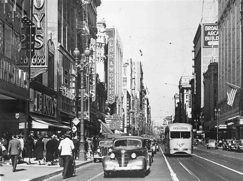 Broadway at 6th 1930s | P line PCC streetcar is southbound o… | Flickr