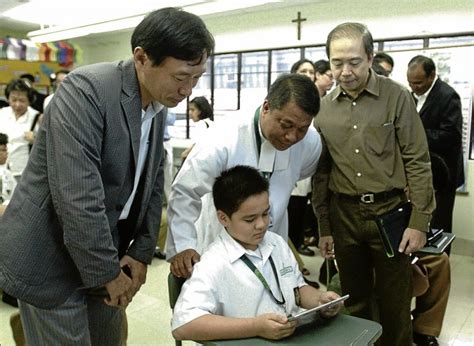 La Salle Green Hills classrooms go high-tech | Inquirer News