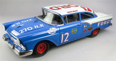 Revell 1957 Ford Nascar 1/25 scale