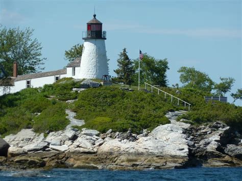 Brunt Island lighthouse, in Boothbay Harbor, ME. Photo by J. Underwood ...