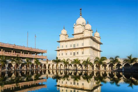 Visit These 5 Most Scenic Gurudwaras In India To Find Inner Peace ...