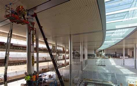 The inside of Apple's new $5 billion campus is stunning (AAPL ...