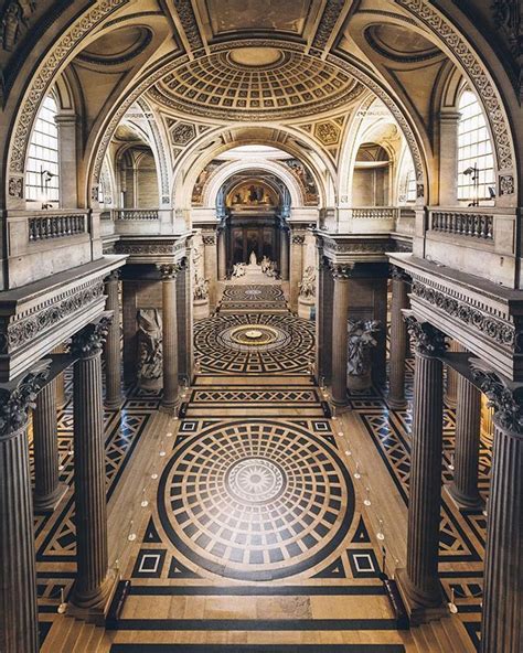 Looking down inside the empty @Pantheon.paris ! What an impressive architecture ! It is really ...