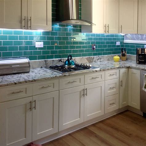 Kitchen Backsplash Pictures - CNK Tile