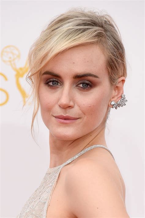 Taylor Schilling | Cool hairstyles, Taylor schilling, Celebrity hairstyles