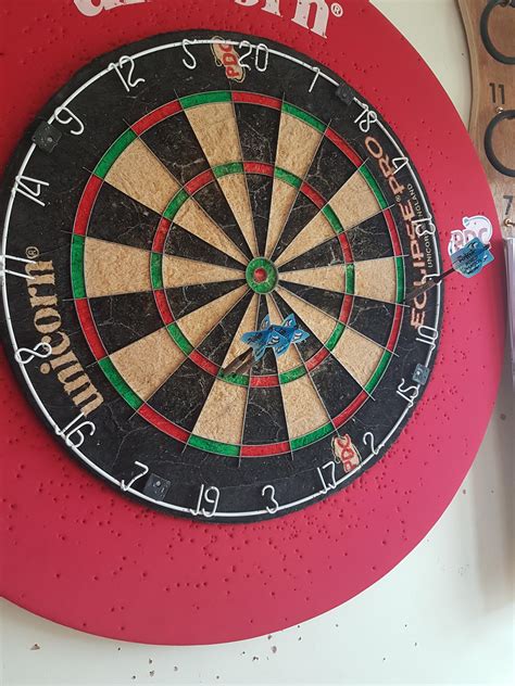 First 100+ finish for a while, I'll take it. : r/Darts