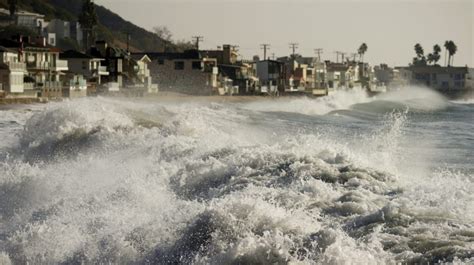 Dangerous waves hit California coastline