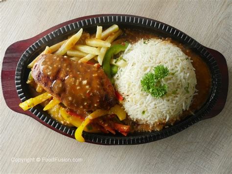 Chicken Sizzler with Garlic rice – Food Fusion