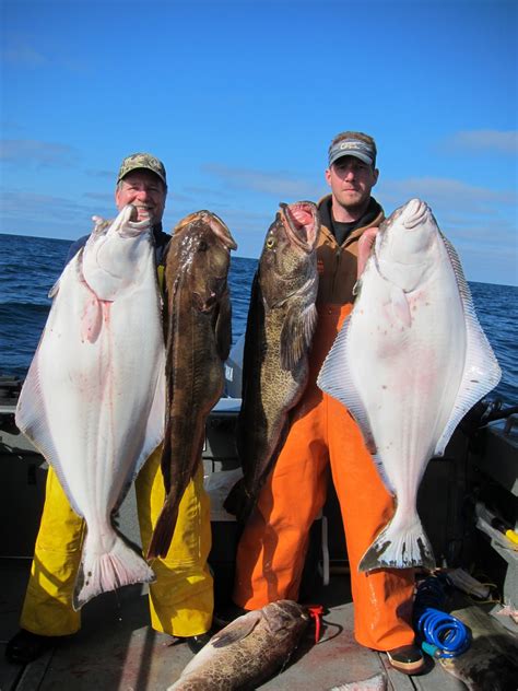 Todds Extreme Fishing: Neah bay halibut & lingcod