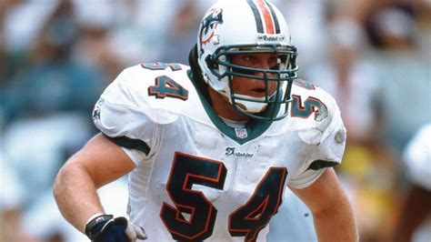 Zach Thomas named one of 15 finalists for Pro Football Hall of Fame ...