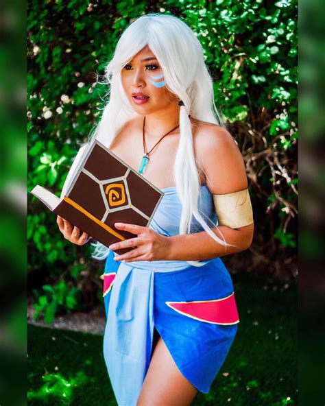 Princess Kida Cosplay from Atlantis by HeyBellaLuna [self] : r/disney