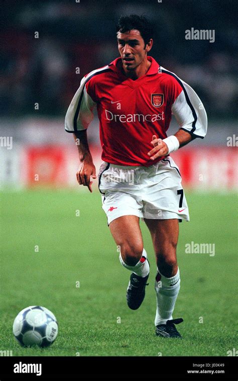 ROBERT PIRES ARSENAL FC AMSTERDAM AMSTERDAM HOLLAND 05 August 2000 ...