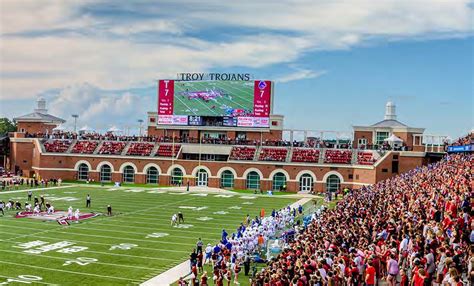 Veterans Memorial Stadium - Issuu