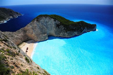 Zakynthos Travel Guide: Explore Zakynthos most exotic beaches!