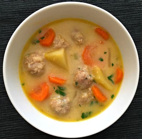 Bulgarian Meatball Soup - Supa Topcheta