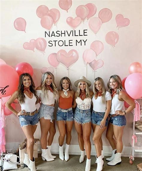 Best Photo-Ops For Your Bachelorette Party In Nashville! — Got Your ...