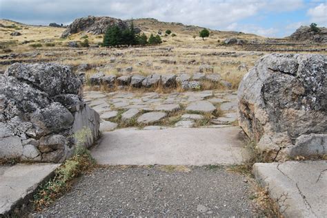 The Grand Temple and the Lower City in Hattusa | Turkish Archaeological ...