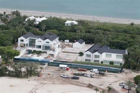 Tiger Woods' House and Net Worth in Jupiter Island, FL - Virtual ...