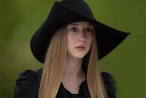 American Horror Story Taissa Farmiga Season 4