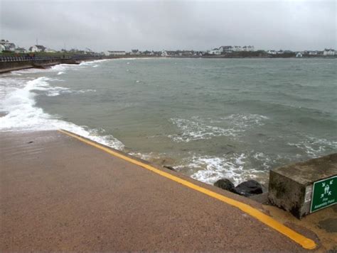 TREARDDUR BAY BEACH GUIDE - TOP BEACH IN WALES