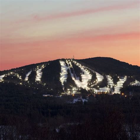 Pats Peak - Pats Peak Ski Area in Henniker, NH is southern New ...