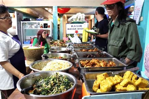 Rekomendasi Tempat Makan Siang di Bandung - e-Media.co.id