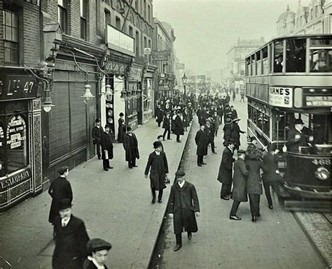 Tooting Broadway looking West, 1912 London Bus, Old London, South London, Vintage London, London ...