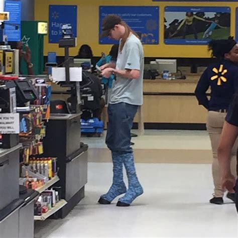 Walmart Fashion: The Craziest Outfits Spotted at Walmart - LOLSPOT