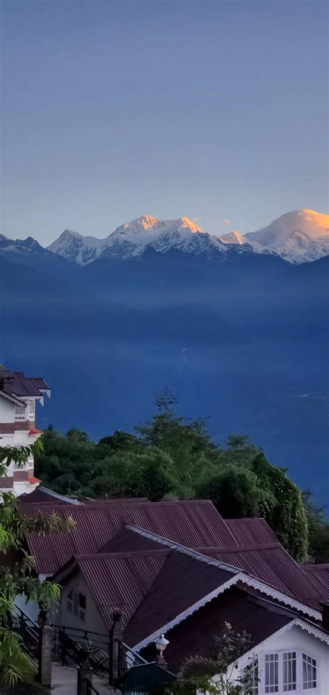 Kanchenjunga from Pelling at sunrise : r/india_tourism