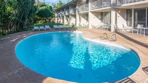 Lahaina Resort Amenities | Napili Surf Beach Hotel | Castle Resorts