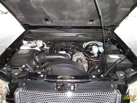 2008 GMC Envoy Denali 5.3 Liter OHV 16-Valve Vortec V8 Engine Photo #50323758 | GTCarLot.com