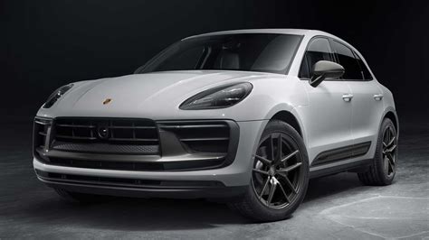 2023 Porsche Macan Buyer's Guide: Reviews, Specs, Comparisons