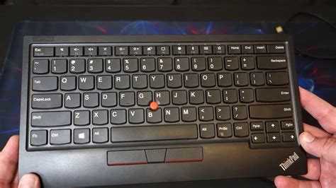 Thinkpad Trackpoint Keyboard II overview, vs Thinkpad USB keyboard - YouTube