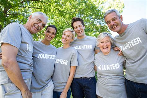 Volunteer Opportunities That Are Perfect for Your Retirement - Your AAA Network