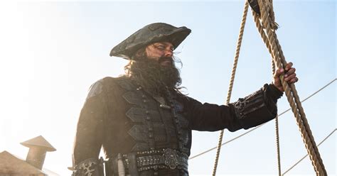 Black Sails Creators Explain Blackbeard's keelhaul Season 4 Death