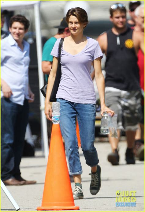 Shailene Woodley: 'Fault in Our Stars' First Set Photos!: Photo 2940177 | Shailene Woodley ...