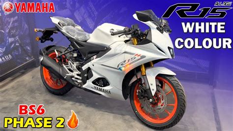 Yamaha R15 White Colour 2023 New Model Launched💥|| On-road Price ...