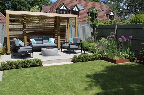 Contemporary Bristol Garden - Outerspace | Garden sitting areas, Garden ...