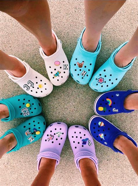 Crocs VSCO aesthetics | Crocs fashion, Jibbitz crocs ideas, Crocs vsco